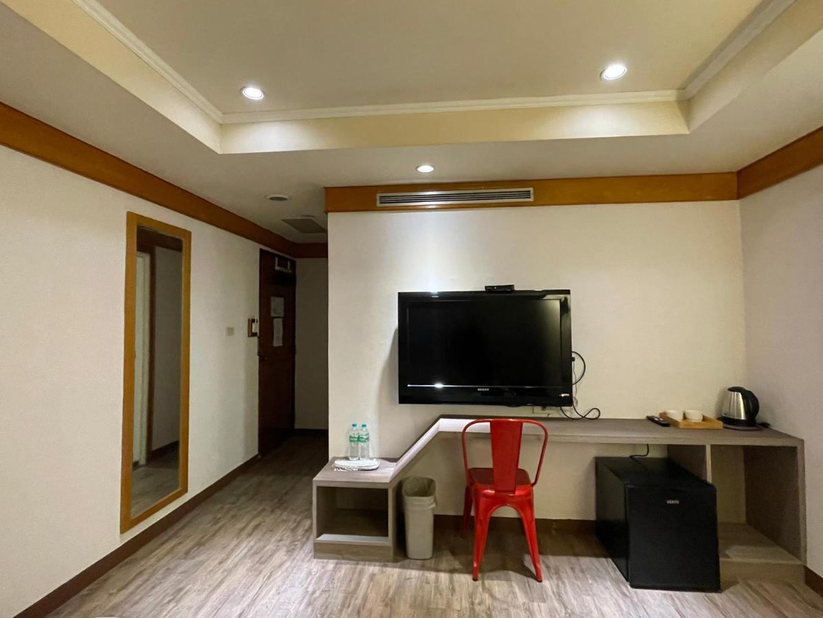The Rivero Hotel Kaohsiung Exterior photo
